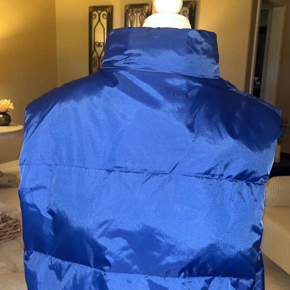 GAP Down Vest - Picture 11 of 16